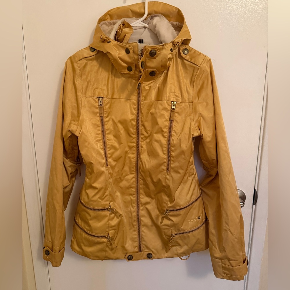 The Perfect Burton DryRide Gold Snowboard / Ski Jacket (M)